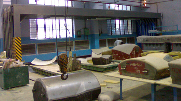 技術(shù)裝備公司活動(dòng)棚玻璃鋼打磨